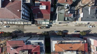 İstiklal Caddesinde asfalt ve kaldırım çalışmalarına başlandı