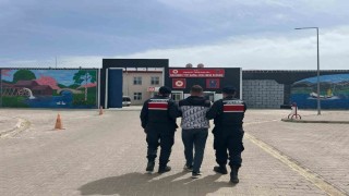 Jandarma çeşitli suçlardan aranan 45 kişiyi yakaladı