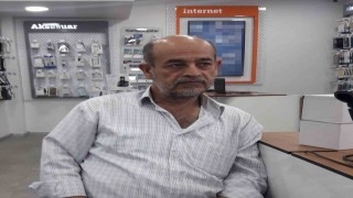 Kağıthanede gecekondunun çatısına uçan servis aracının şoförü hayatını kaybetti