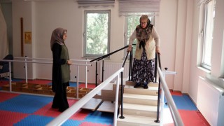 Kahramanmaraş’ta Yaşlılara Ücretsiz Rehabilitasyon