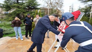Karabükte 89. yıl kutlamaları çelenk sunma töreniyle başladı