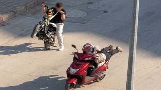 Karabükte tehlikeli adrenalin: Gençlerin bazıları trafikte tehlikeli akrobasi yaptı, diğeri şelale sularında mahsur kaldı