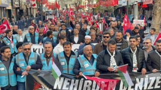 Karabükte yüzlerce kişi Gazze için yürüdü