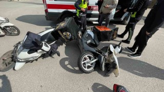 Karamanda motokuryeler çarpıştı: 2 yaralı