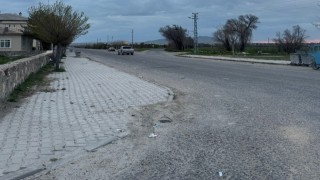 Karapınarda motosiklet yayaya çarptı: 2 yaralı
