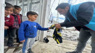 Karayazı Kaymakamı Titizden çocuklara anlamlı sürpriz