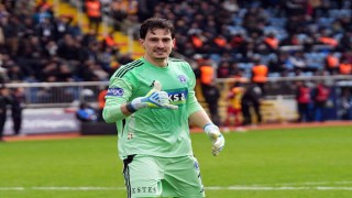 Kasımpaşa kalecisi Andreas Gianniotisten uzaklardan gol