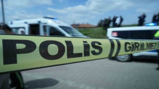 Kasksız motosiklet kullandı, kazada can verdi