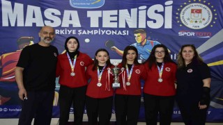Kastamonu Üniversitesi Ünilig Masa Tenisi Şampiyonasında Türkiye ikincisi oldu