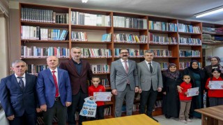 Kastamonuda en çok kitap okuyan öğrenciler ödüllendirildi