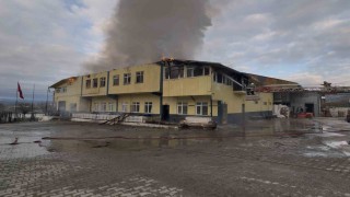 Kastamonudaki fabrika yangını kontrol altına alındı