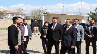 Kaymakam Baycar, öğrencilerle geleceği konuştu