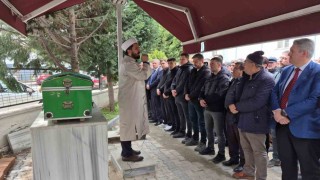 Kaymakam Krutun yaralandığı kazada vefat eden araç sürücüsü son yolculuğuna uğurlandı