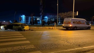 Kayseride otomobille panelvan araç çarpıştı: 1 yaralı