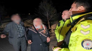 Kaza sonrası sürücü kaçtı, yaşlı çift geldi: Polisi ikna etmek için dakikalarca dil döktüler