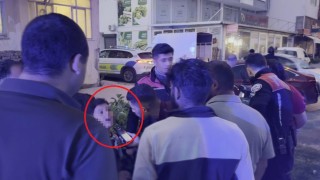 Kazada hafif yaralanan küçük kardeşleri kimse ikna edemedi: Babadan gelen telefonla ambulansa bindiler