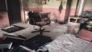 Kelkitte sobaya dökülen tiner parladı: 1 kişi ağır yaralandı