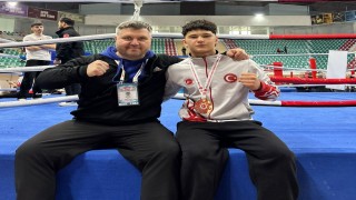 Kick Boks Türkiye Şampiyonasında Salihliye gurur veren başarı