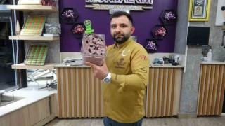 Kilisin horoz karası üzümü dondurmaya dönüştü