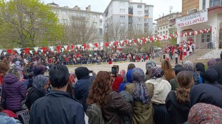 Kırşehirde 23 Nisan coşkuyla kutlandı