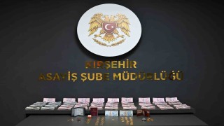 Kırşehirde ayarı düşük 53 altınla dolandırıcılık yapan 2 kişi tutuklandı