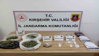 Kırşehirde uyuşturucu tacirine suçüstü