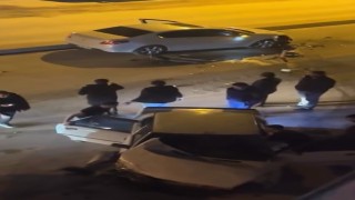 Kontrolden çıkan araç ters yola girdi, otomobil ile kafa kafaya çarpıştı