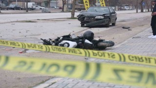 Konyada bayram günü yaşanan kazada ağır yaralanan motosikletli genç kurtarılamadı