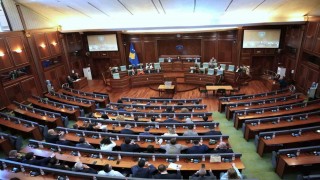 Kosovada halk, 7 Haziranda erken genel seçimler için sandık başına gidecek