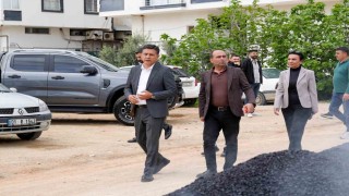 Kozanda alt yapısı tamamlanan sokaklar asfaltlanıyor