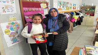 Küçük Aysimadan öğretmenlerine duygulandıran sürpriz