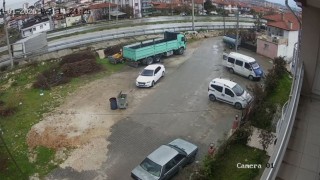 Kulada yağışlı hava kazayı beraberinde getirdi