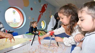 Kuran kursunun minik öğrencilerinden Robotik Kodlama Şenliği