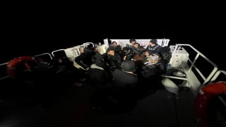 Kuşadası açıklarında 19 düzensiz göçmen yakalandı
