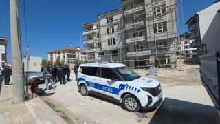 Kütahyada iskele çöktü: 2 işçi yaralandı