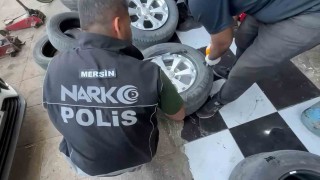 Lastiklere yapılan özel bölmeden 8 kilo 266 gram eroin çıktı