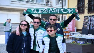 Maç için Eskişehire gelen Bursaspor taraftarı, kentin turistik yerlerine akın etti