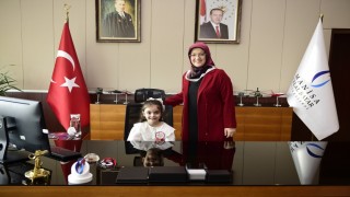 MCBÜ Rektörlüğünde 23 Nisan coşkusu