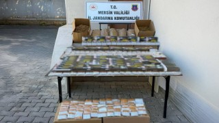 Mersinde 2 şüpheli binlerce kaçak makaronla yakalandı