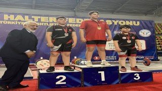 Minik halterci Taha Toprak, Türkiye 2ncisi oldu