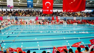 Minik kulaçlar Allebende buluştu