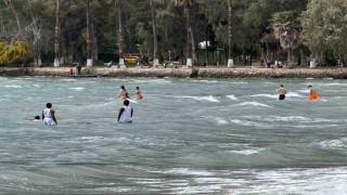 Muğlada deniz sezonu erken açıldı