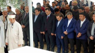 Muğlada hayatını kaybeden öğrenciler ve öğretmen için gıyabi cenaze namazı kılındı