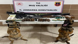 Muşta silah ve mühimmat ele geçirildi