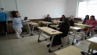 Niğdede hasta ve yaşlı bakımı kursu istihdama kapı açıyor