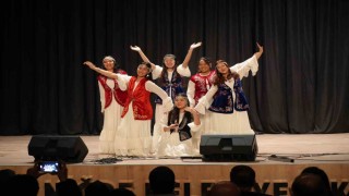Niğdedeki Nevruz etkinliklerinde Türk dünyası ezgileri sahnelendi