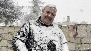 Nisan ayı ortasında Aksarayda kar yağışı devam ediyor