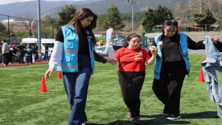 Otizm Farkındalık Gününde özel öğrenciler futbol sahasında buluştu