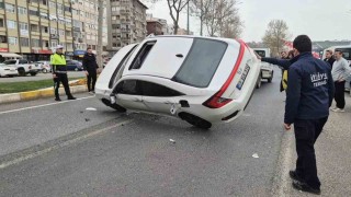 Otomobiller çarpıştı: 1 yaralı