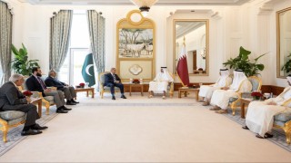 Pakistan Başbakanı Şerif ile Katar Emiri Al-Thani bölgesel durumu görüştü